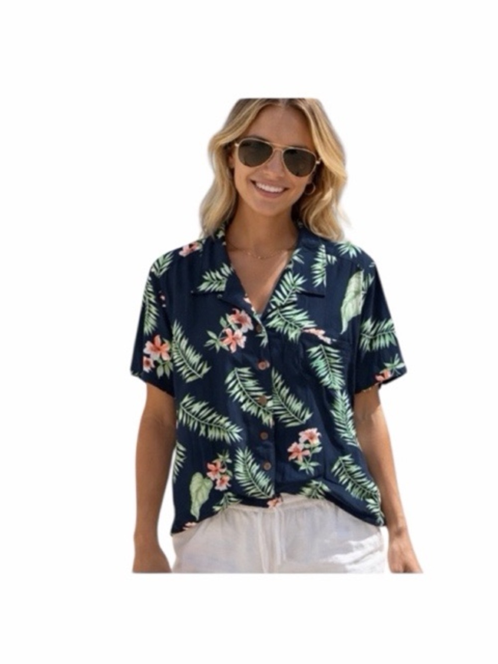 Tahiti Reef Club Woman’s Hawaiian Floral‎ Button Up Blouse